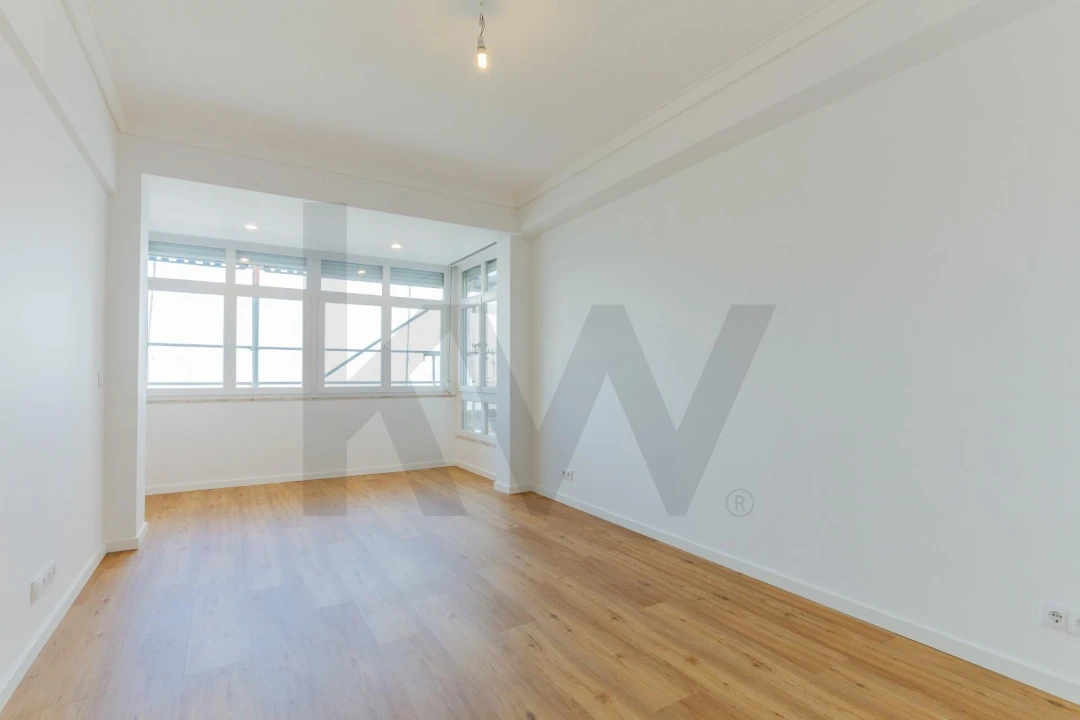 Apartamento T2 para Arrendamento em Lumiar Foto 8