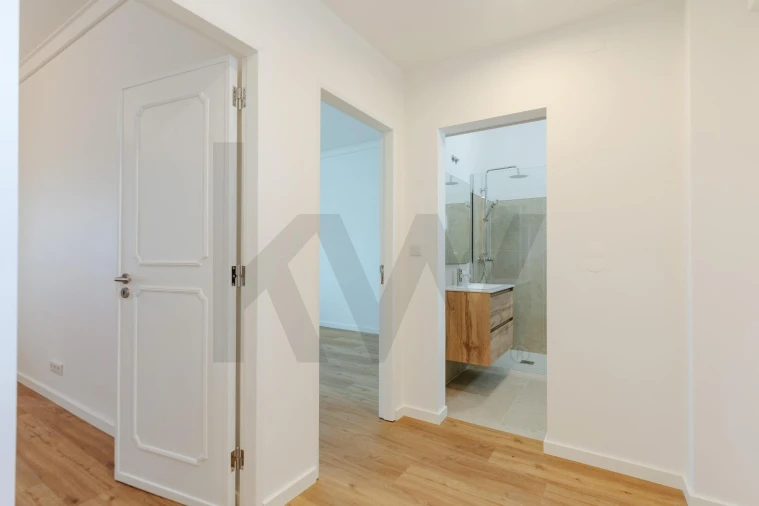 Apartamento T2 para Arrendamento em Lumiar Foto 26