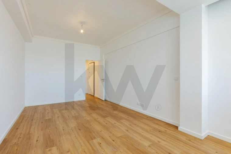 Apartamento T2 para Arrendamento em Lumiar Foto 10