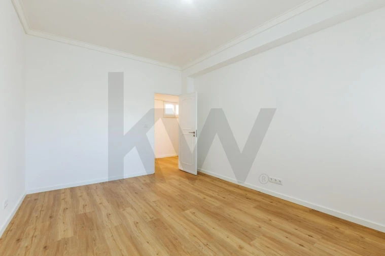 Apartamento T2 para Arrendamento em Lumiar Foto 30