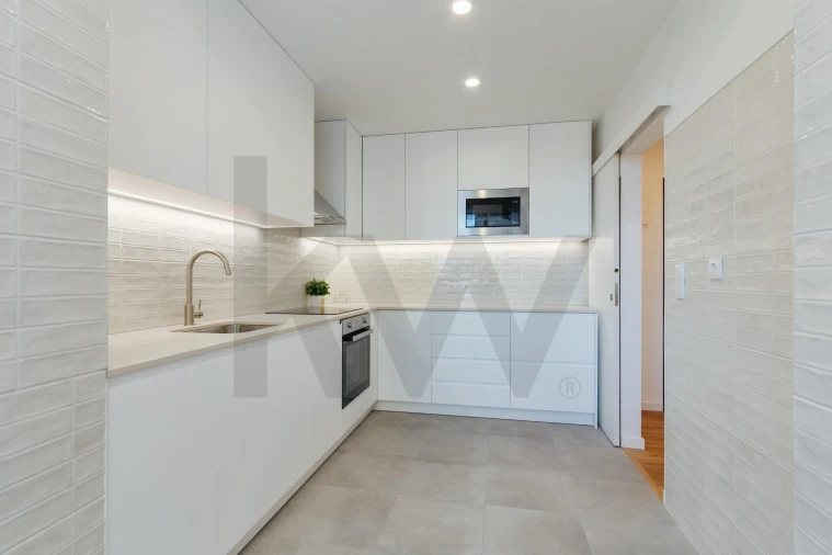 Apartamento T2 para Arrendamento em Lumiar Foto 11