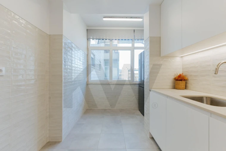 Apartamento T2 para Arrendamento em Lumiar Foto 12