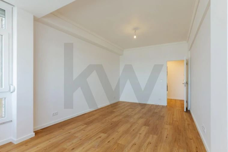 Apartamento T2 para Arrendamento em Lumiar Foto 9