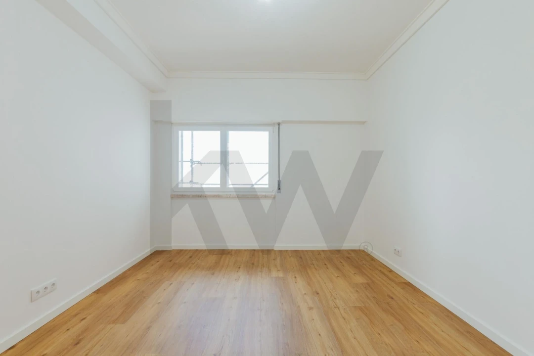 Apartamento T2 para Arrendamento em Lumiar Foto 28