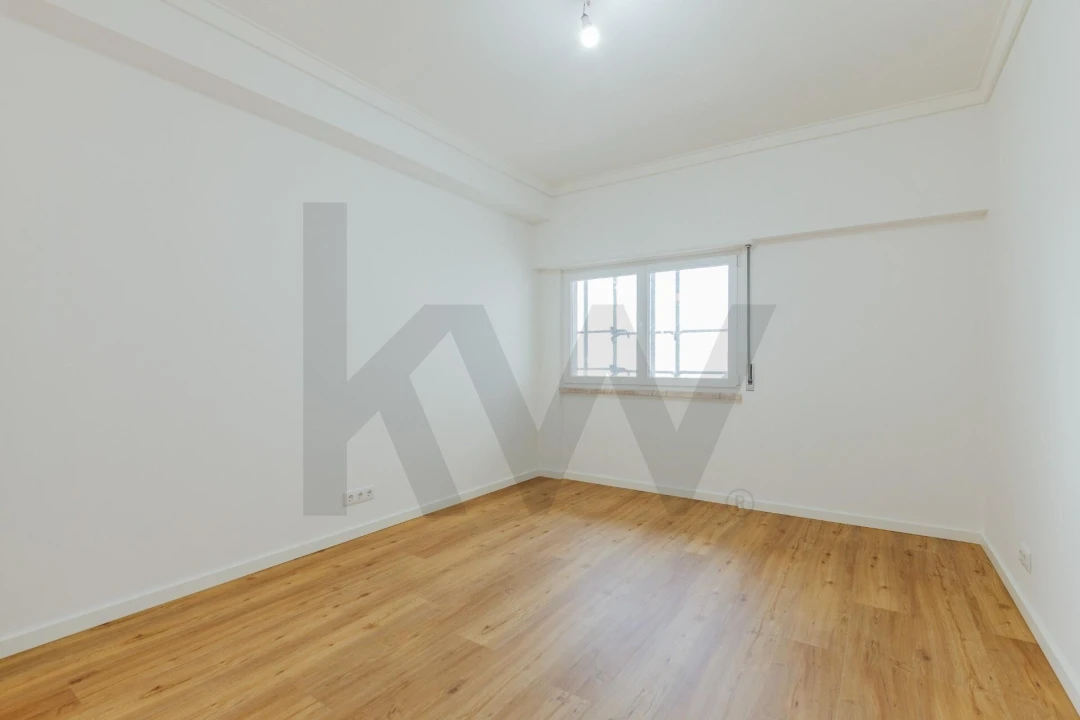 Apartamento T2 para Arrendamento em Lumiar Foto 32