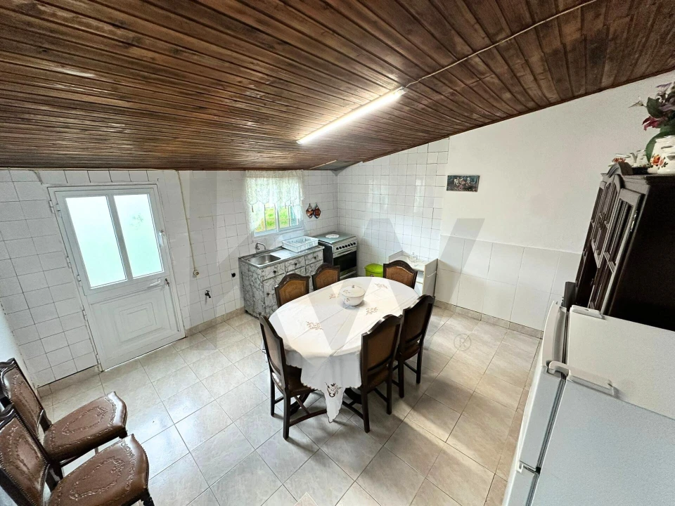 Moradia T2 para Venda em Vila do Porto Foto 10