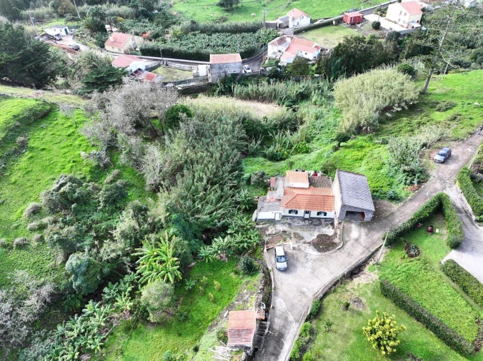 Moradia T2 para Venda em Vila do Porto Foto 12