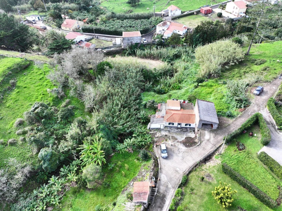 Moradia T2 para Venda em Vila do Porto Foto 12