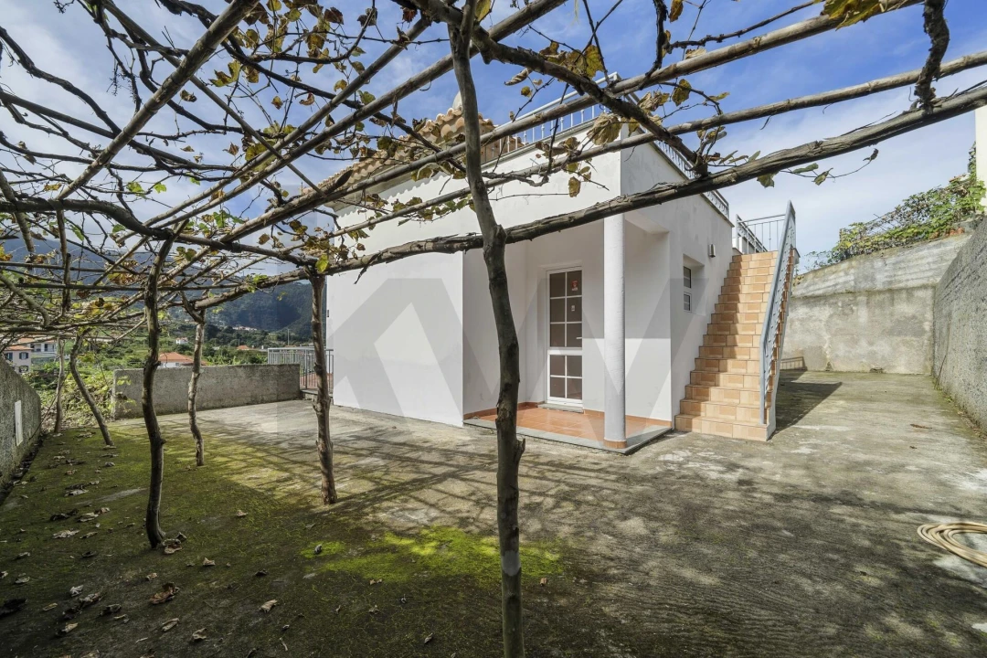 Prédio para Venda em Porto da Cruz Foto 30