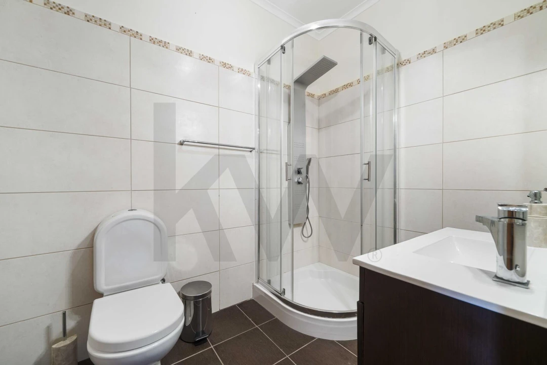 Prédio para Venda em Porto da Cruz Foto 25