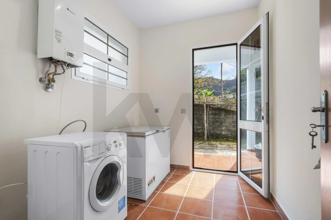 Prédio para Venda em Porto da Cruz Foto 28