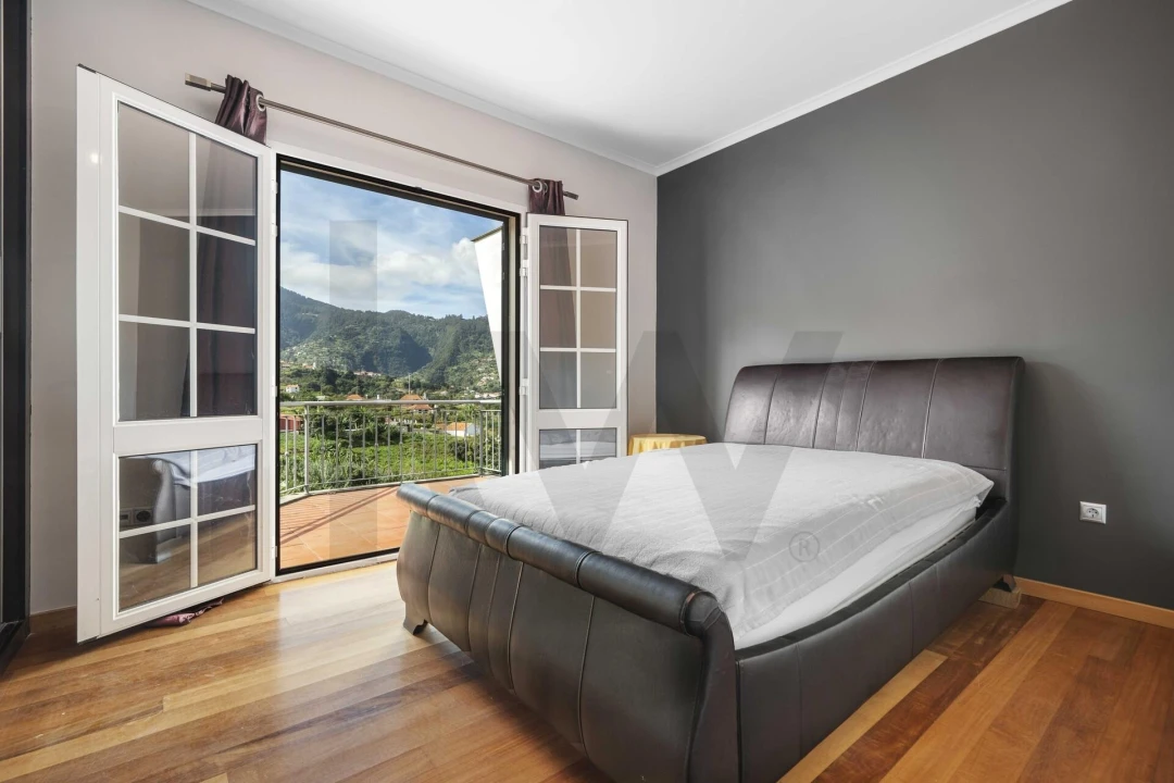 Prédio para Venda em Porto da Cruz Foto 13