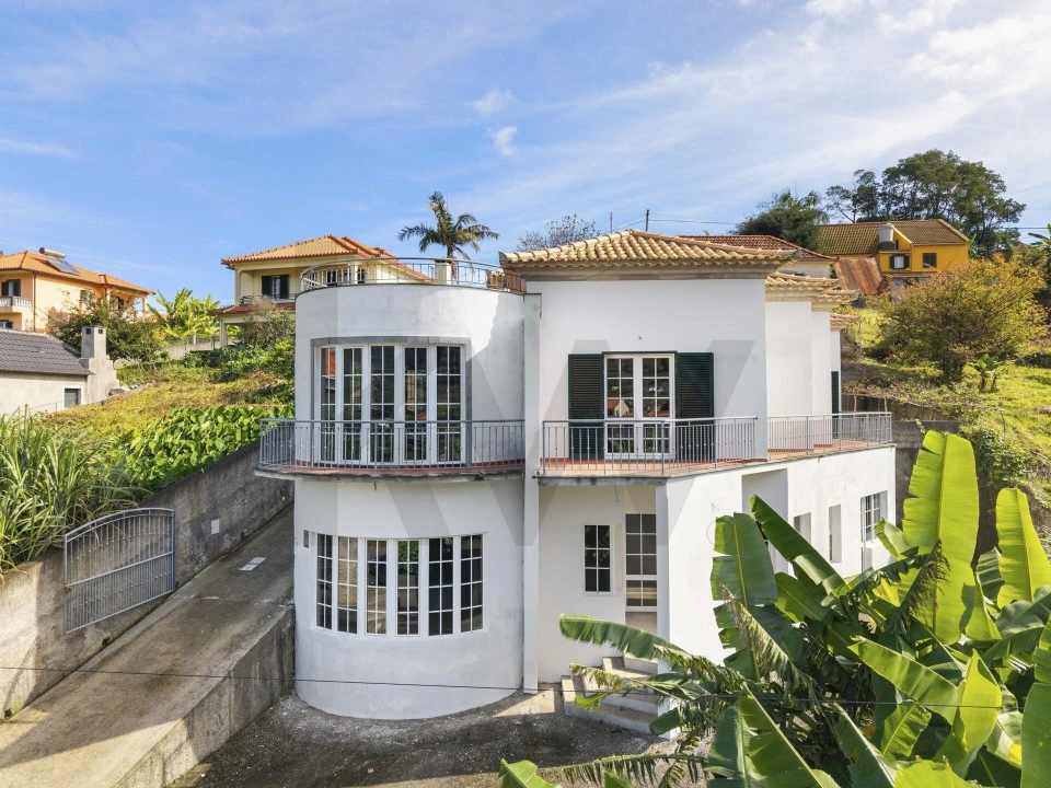 Prédio para Venda em Porto da Cruz Foto 1