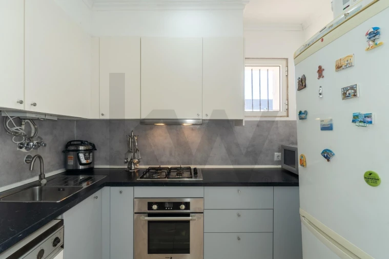 Moradia T2 para Venda em Quelfes Foto 22