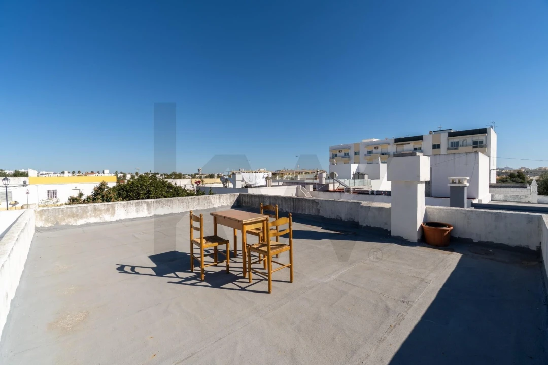 Moradia T2 para Venda em Quelfes Foto 83