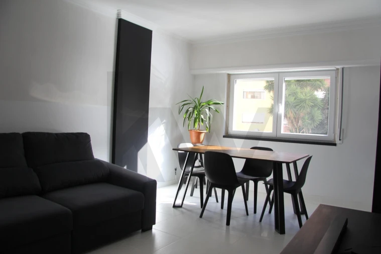 Apartamento T1 para Venda em Massamá e Monte Abraão Foto 4