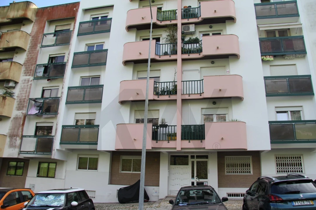 Apartamento T1 para Venda em Massamá e Monte Abraão Foto 9