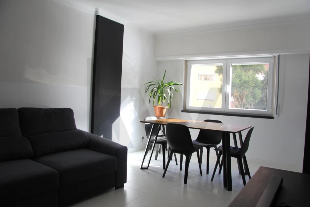 Apartamento T1 para Venda em Massamá e Monte Abraão Foto 4