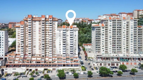 Apartamento T4 para Venda em Santo Antonio dos Olivais