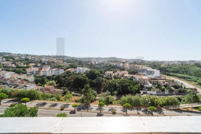 Apartamento T4 para Venda em Santo Antonio dos Olivais