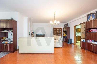 Apartamento T4 para Venda em Santo Antonio dos Olivais