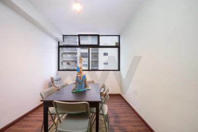 Apartamento T4 para Venda em Santo Antonio dos Olivais