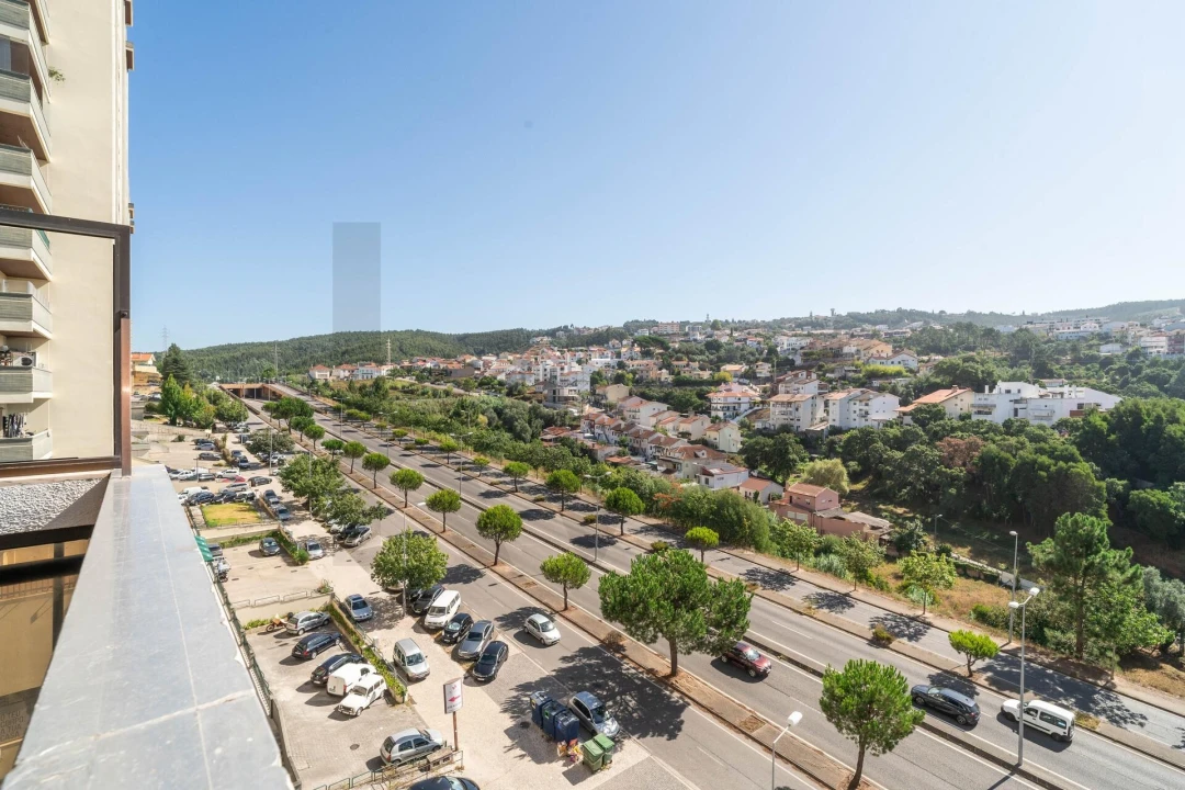 Apartamento T4 para Venda em Santo Antonio dos Olivais Foto 41