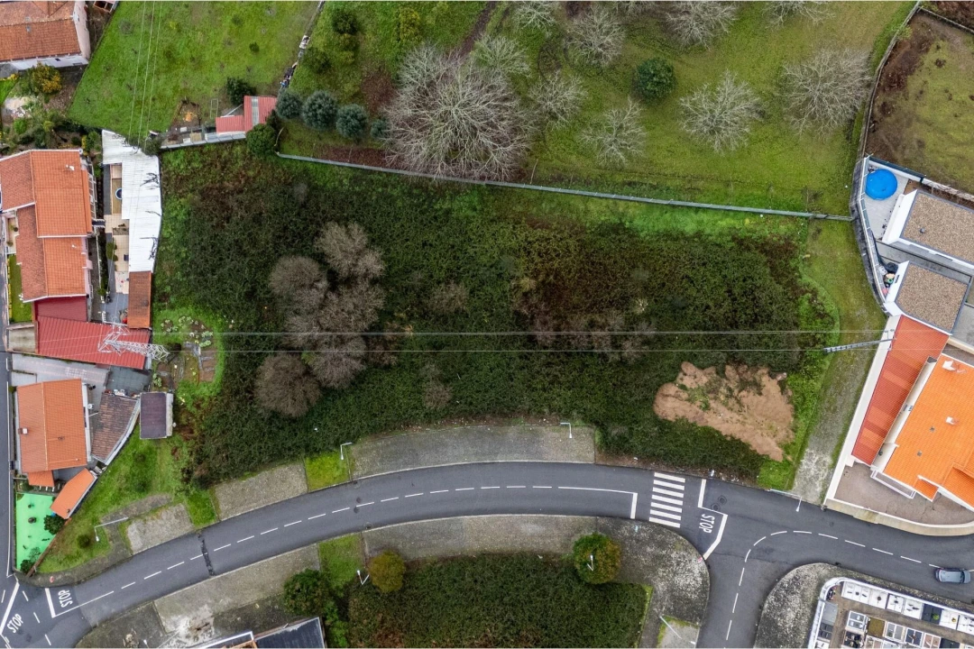 Terreno para Venda em Argoncilhe Foto 1