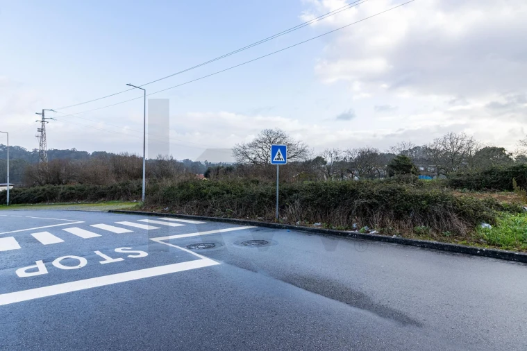 Terreno para Venda em Argoncilhe Foto 8