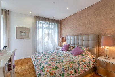 Apartamento T3 para Arrendamento em Areeiro