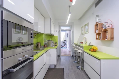 Apartamento T3 para Arrendamento em Areeiro