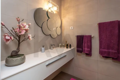 Apartamento T3 para Arrendamento em Areeiro