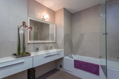 Apartamento T3 para Arrendamento em Areeiro