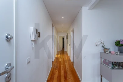 Apartamento T3 para Arrendamento em Areeiro