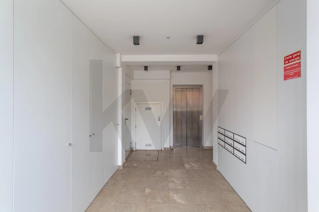 Apartamento T3 para Arrendamento em Areeiro Foto 53