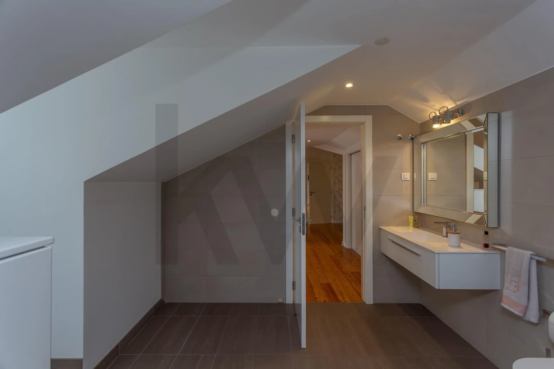 Apartamento T3 para Arrendamento em Areeiro Foto 49