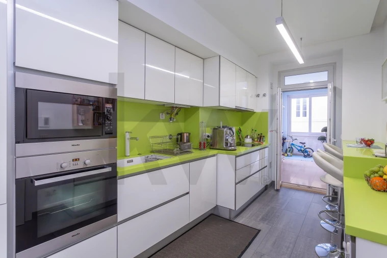 Apartamento T3 para Arrendamento em Areeiro Foto 19