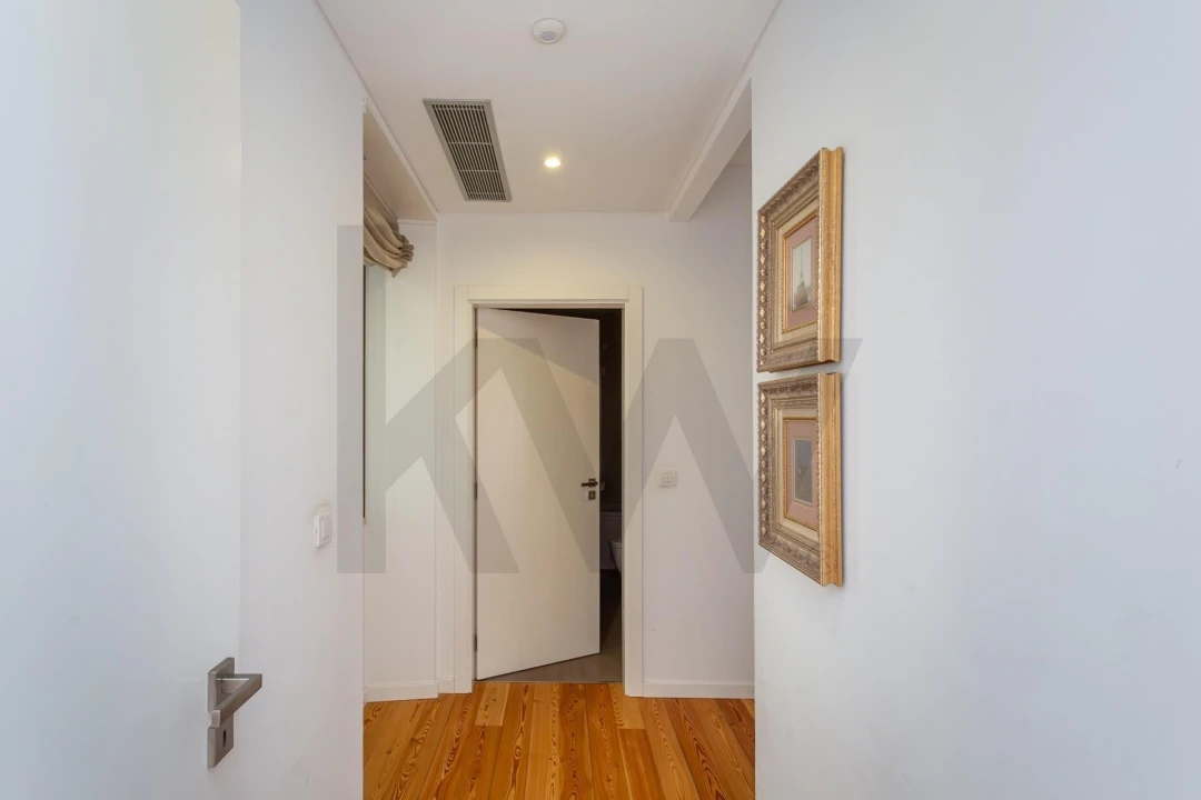 Apartamento T3 para Arrendamento em Areeiro Foto 23