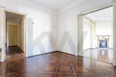 Apartamento T4 para Arrendamento em Arroios