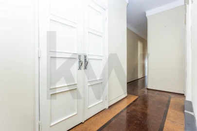 Apartamento T4 para Arrendamento em Arroios
