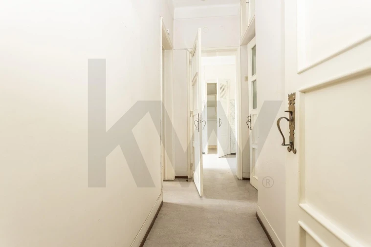 Apartamento T4 para Arrendamento em Arroios Foto 25