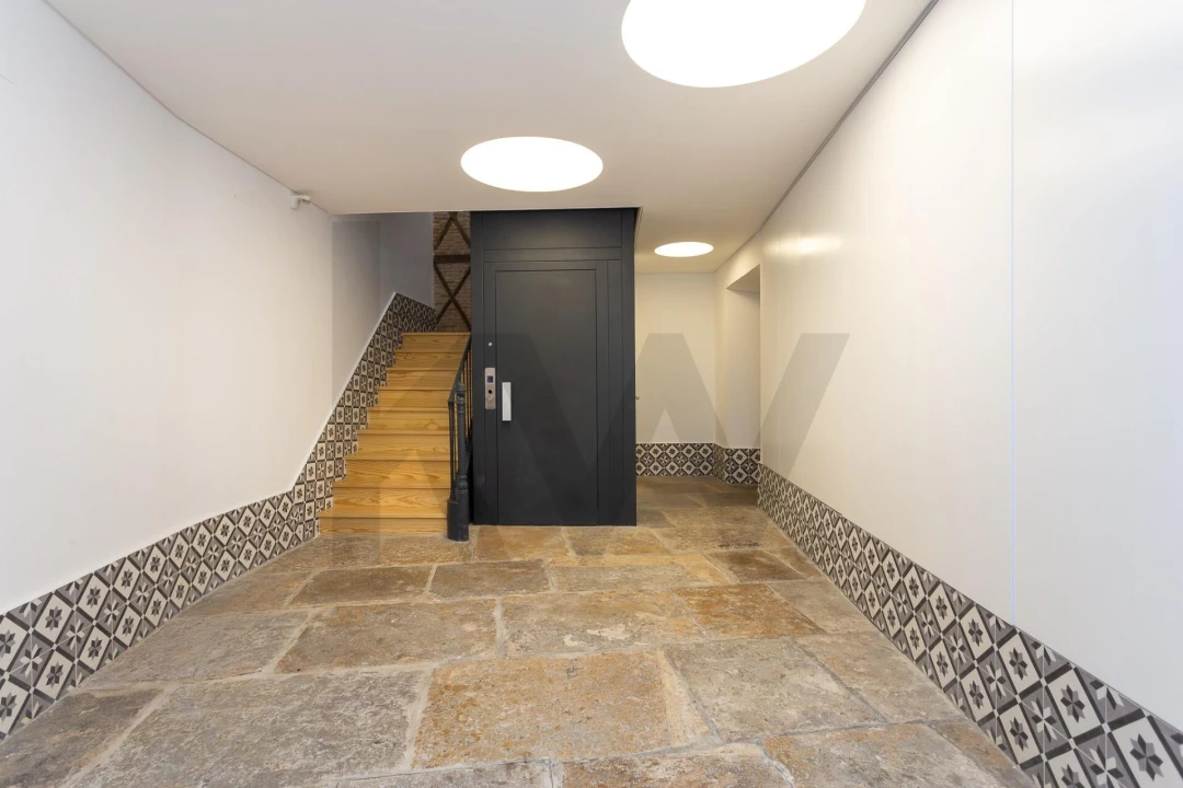 Apartamento T1 para Venda em Santa Maria Maior Foto 2
