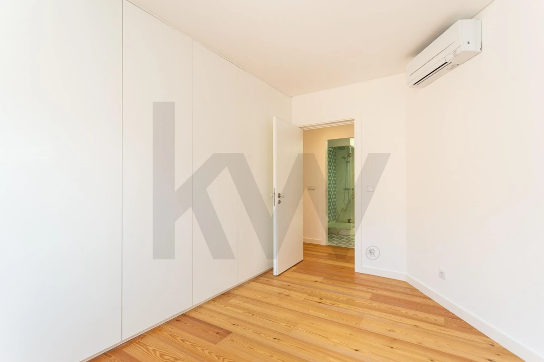 Apartamento T1 para Venda em Santa Maria Maior Foto 12