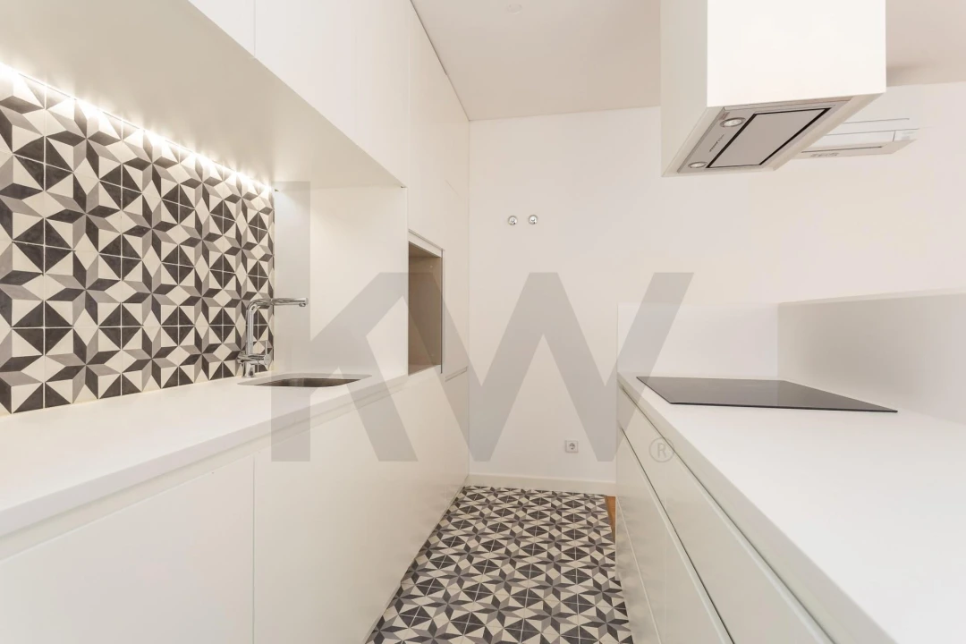 Apartamento T1 para Venda em Santa Maria Maior Foto 9