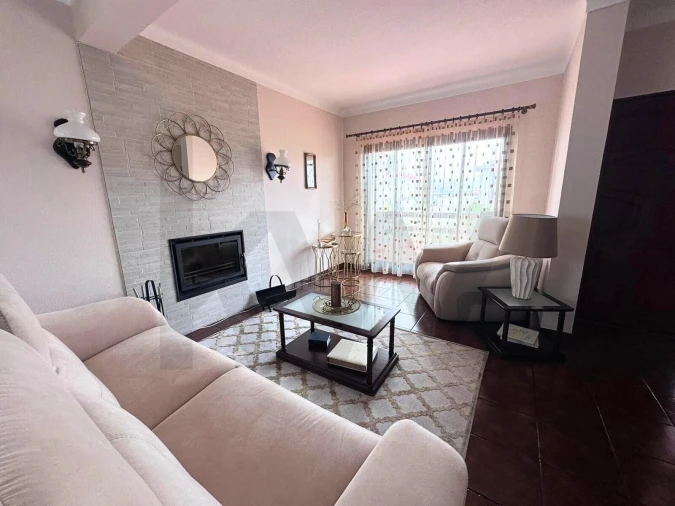 Moradia T4 para Venda em Vila do Porto Foto 5