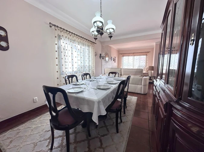 Moradia T4 para Venda em Vila do Porto Foto 4