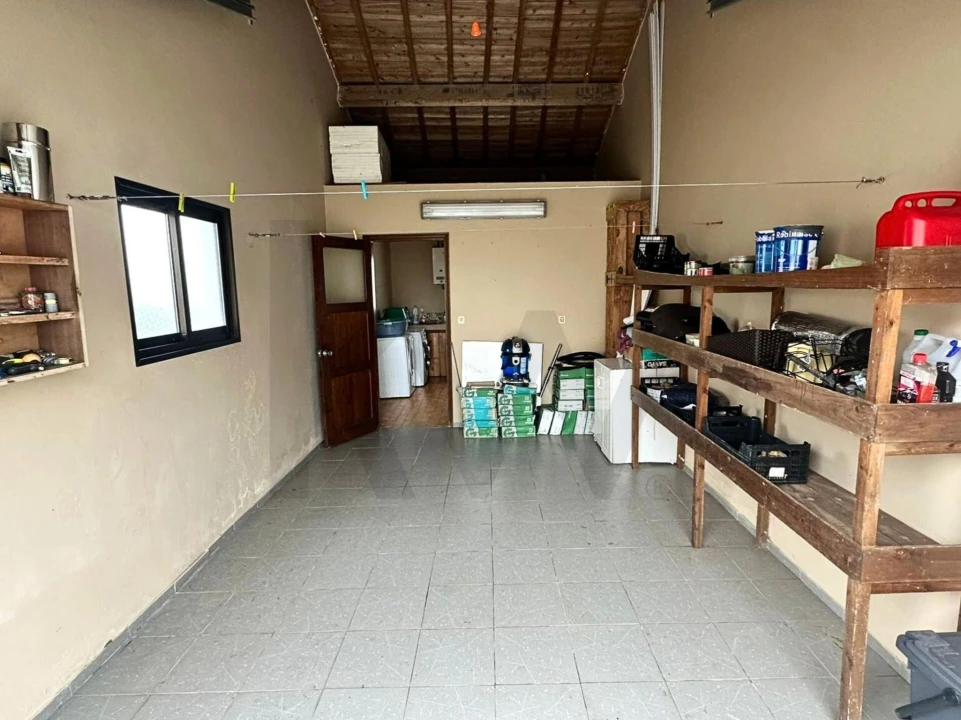 Moradia T4 para Venda em Vila do Porto Foto 18