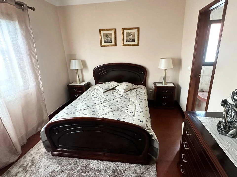 Moradia T4 para Venda em Vila do Porto Foto 12