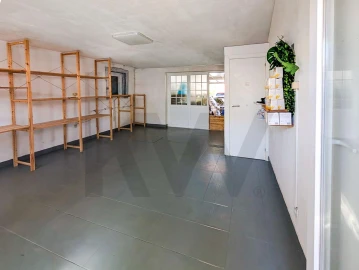Moradia T4 para Venda em Corroios