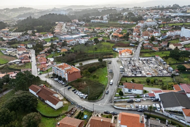 Terreno para Venda em Argoncilhe Foto 2